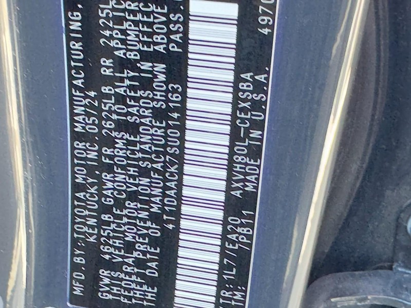 Toyota Camry Vehicle Image 24