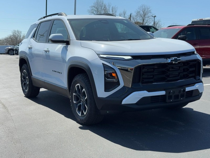 Chevrolet Equinox Vehicle Image 02