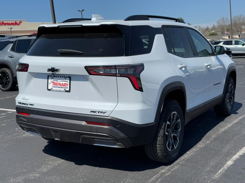 Chevrolet Equinox Vehicle Image 04