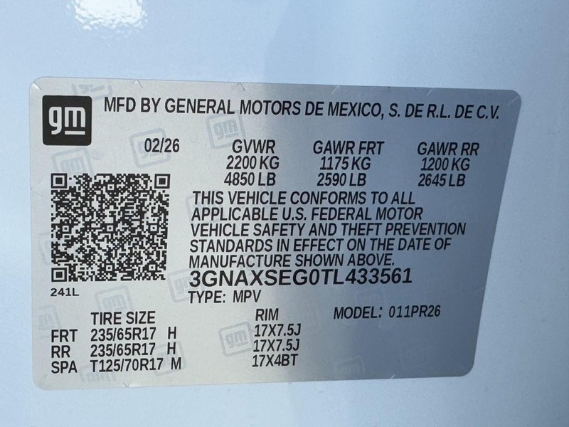 Chevrolet Equinox Vehicle Image 17