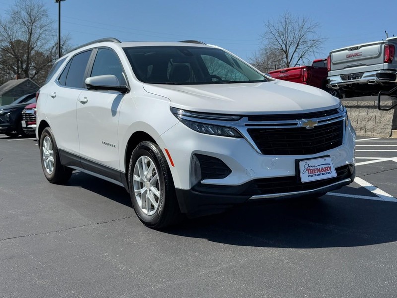 Chevrolet Equinox Vehicle Image 02