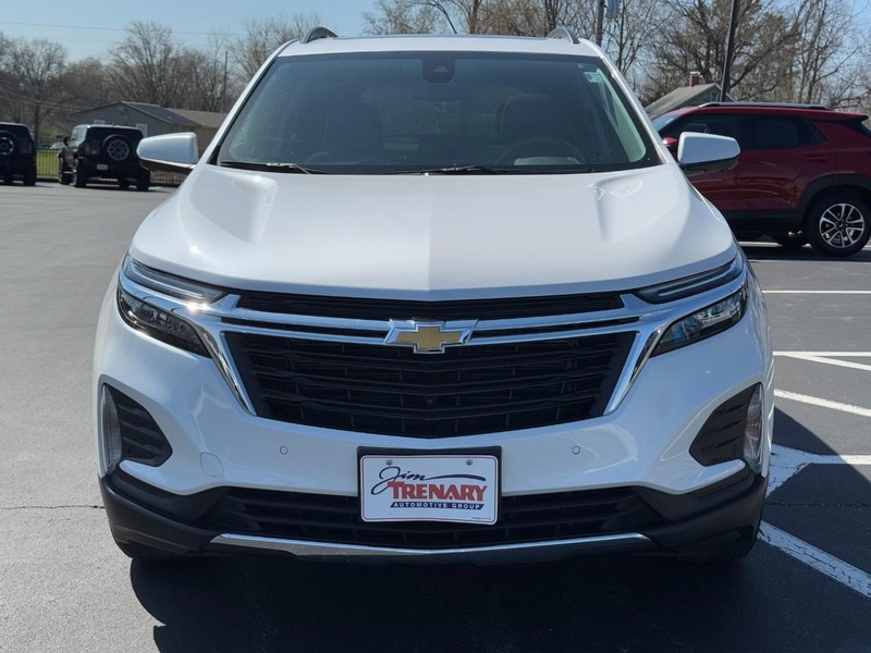 Chevrolet Equinox Vehicle Image 10
