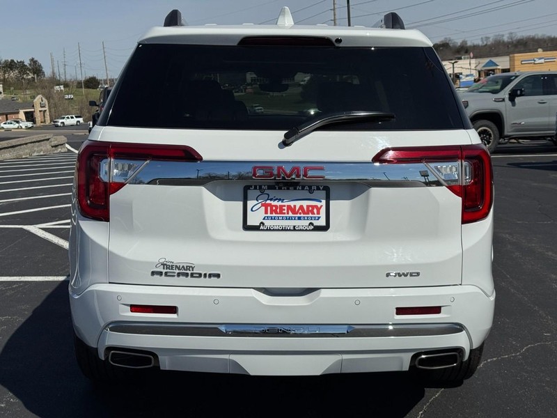 GMC Acadia Vehicle Image 05