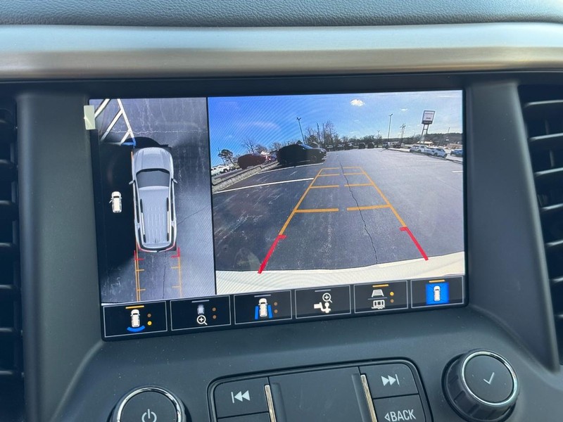 GMC Acadia Vehicle Image 19