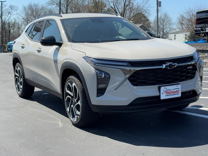 Chevrolet Trax Vehicle Image 02