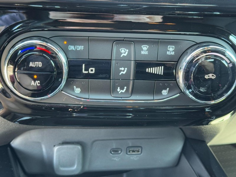 Chevrolet Trax Vehicle Image 13