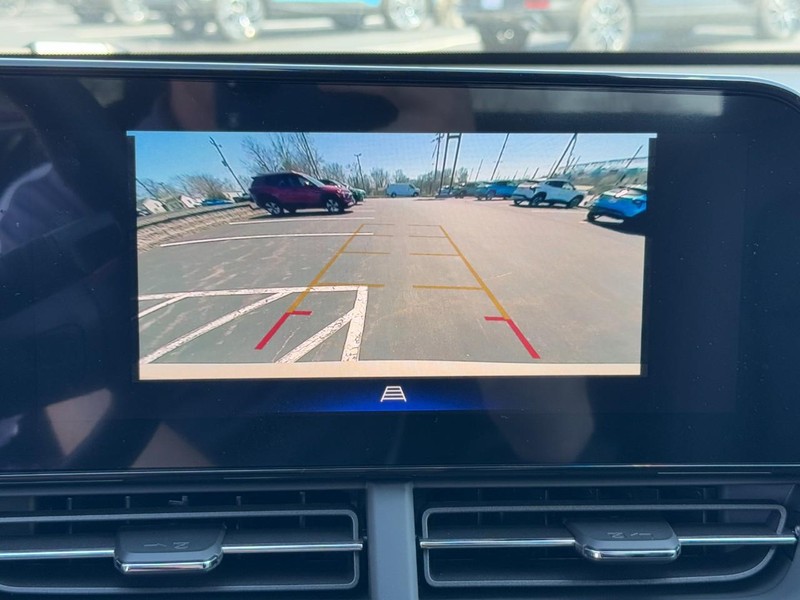 Chevrolet Trax Vehicle Image 14