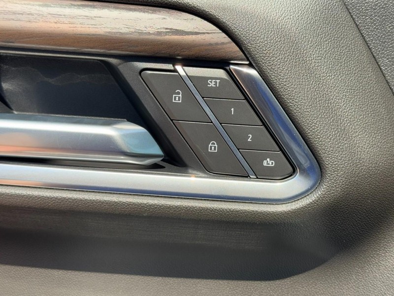 GMC Sierra 1500 Vehicle Image 12