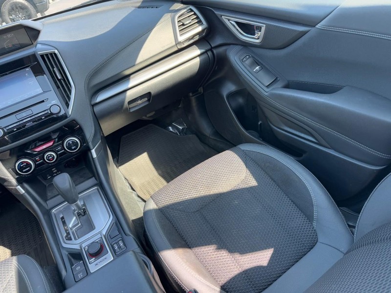 Subaru Forester Vehicle Image 16