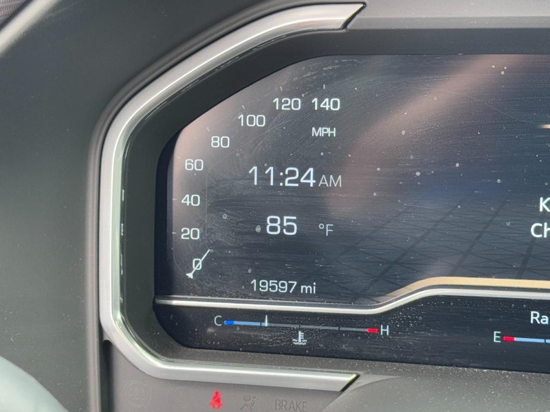 GMC Sierra 1500 Vehicle Full-screen Gallery Image 21