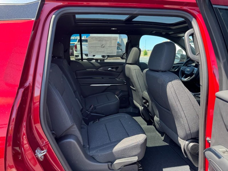 Chevrolet Traverse Vehicle Image 06