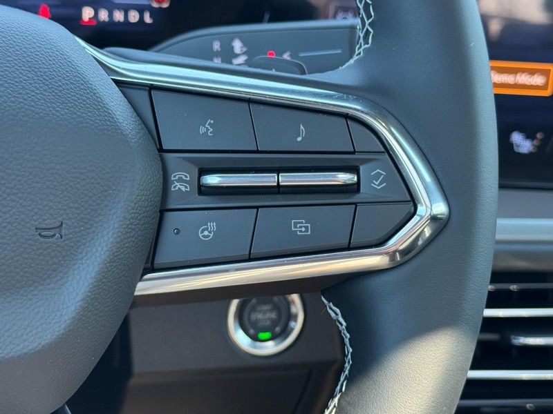 Chevrolet Traverse Vehicle Image 13