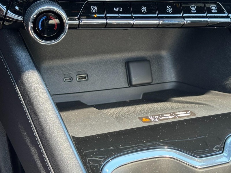 Chevrolet Traverse Vehicle Image 14