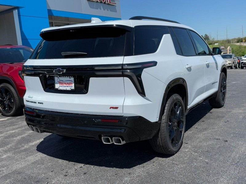 Chevrolet Traverse Vehicle Image 04