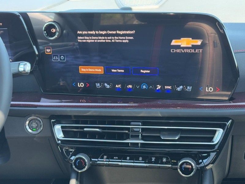 Chevrolet Traverse Vehicle Image 10