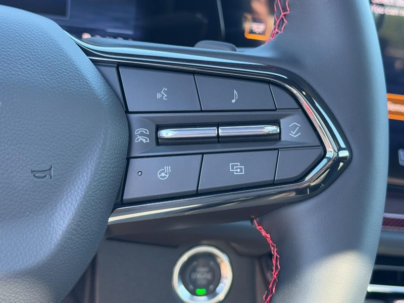 Chevrolet Traverse Vehicle Image 14