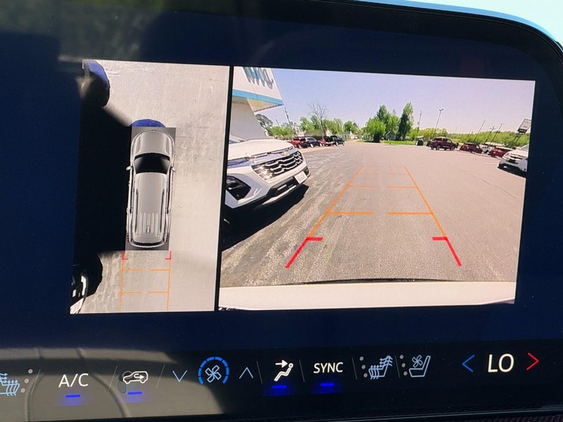 Chevrolet Traverse Vehicle Image 17