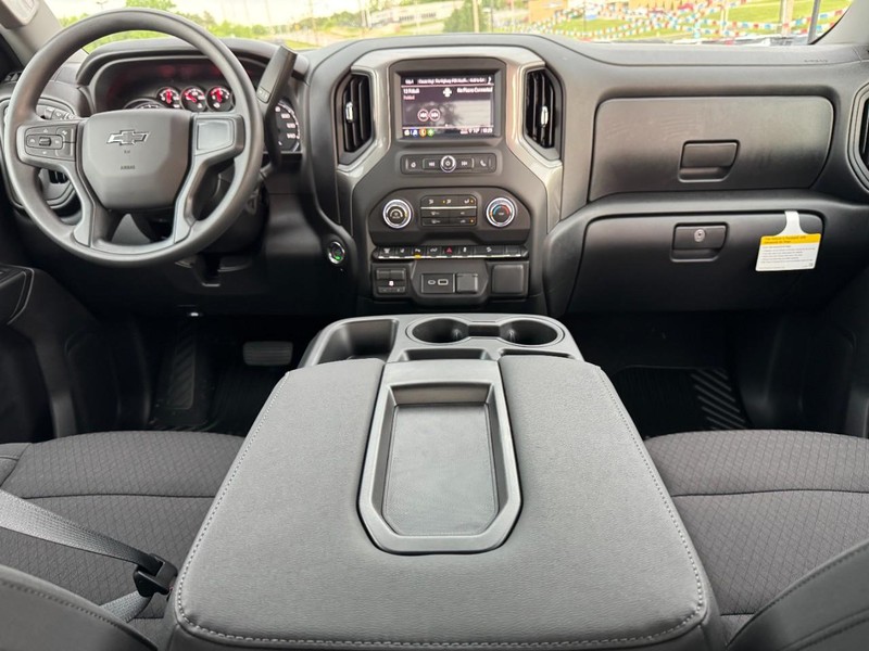 Chevrolet Silverado 2500HD Vehicle Image 07
