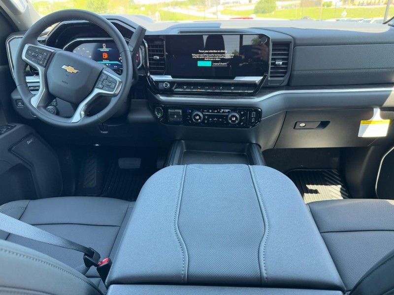 Chevrolet Silverado 2500HD Vehicle Image 07