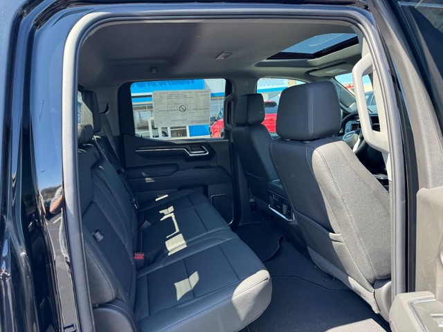 2026 GMC Sierra 1500 SLT - Photo 6