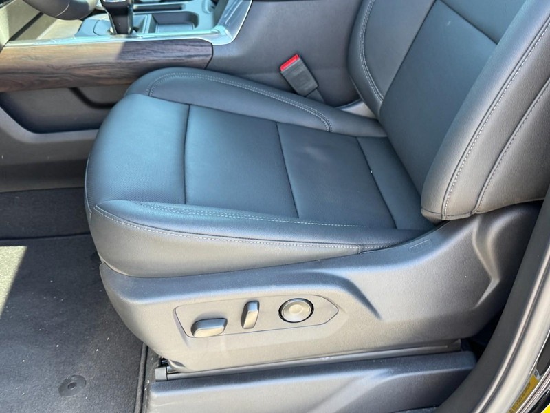 GMC Sierra 1500 Vehicle Image 17