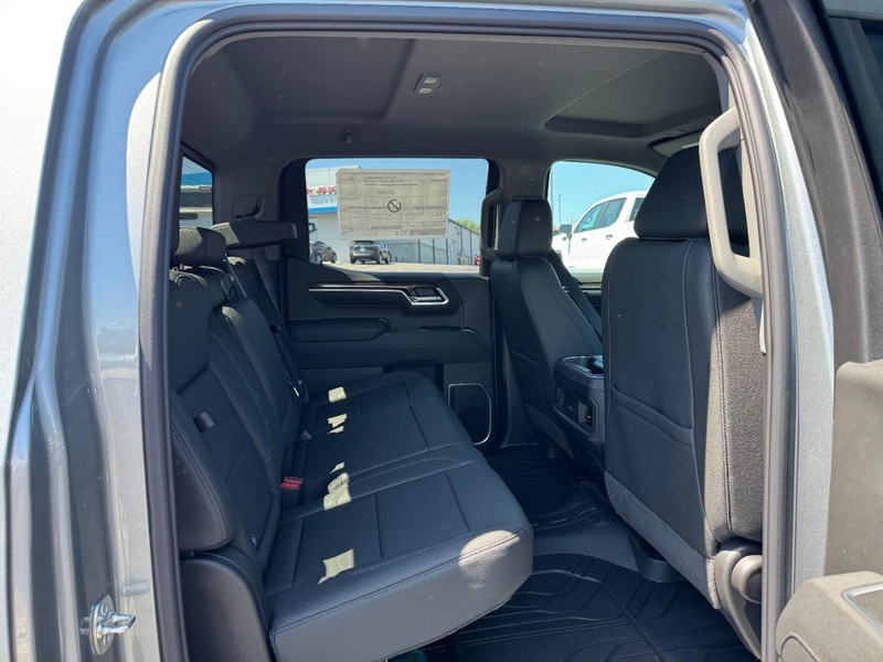 Chevrolet Silverado 1500 Vehicle Image 06