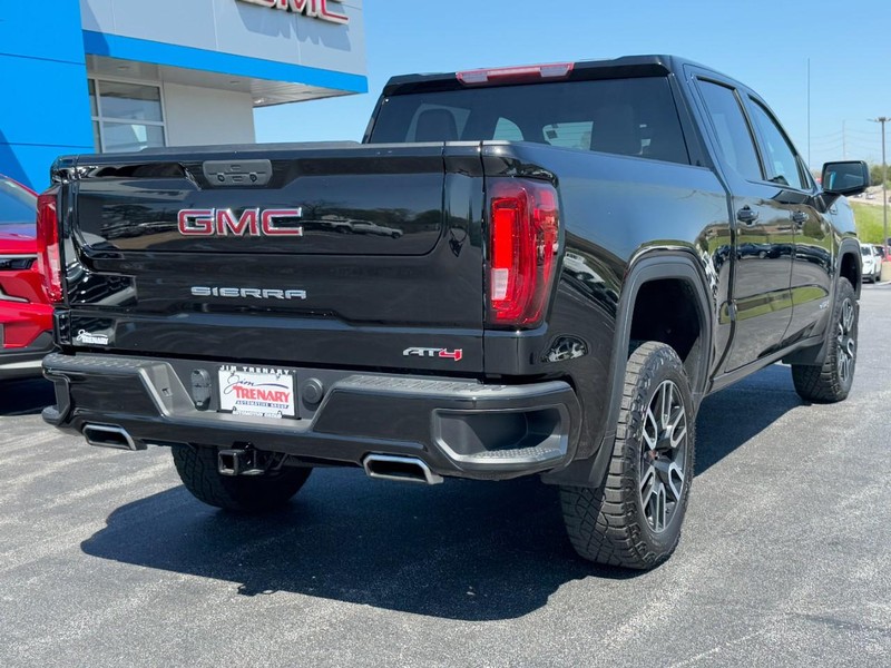 GMC Sierra 1500 Vehicle Full-screen Gallery Image 03