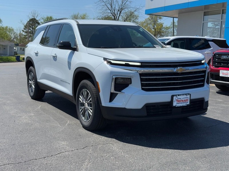 Chevrolet Traverse Vehicle Image 02