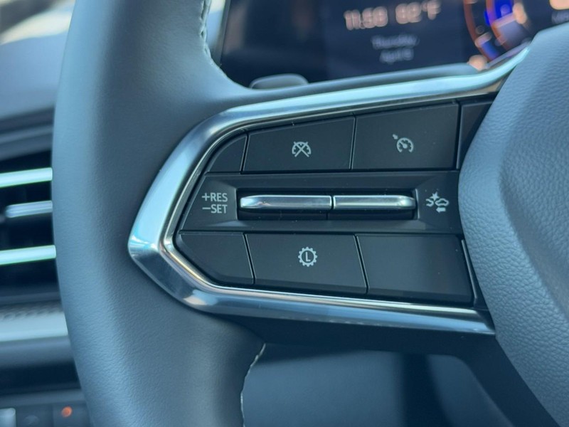 Chevrolet Traverse Vehicle Image 11