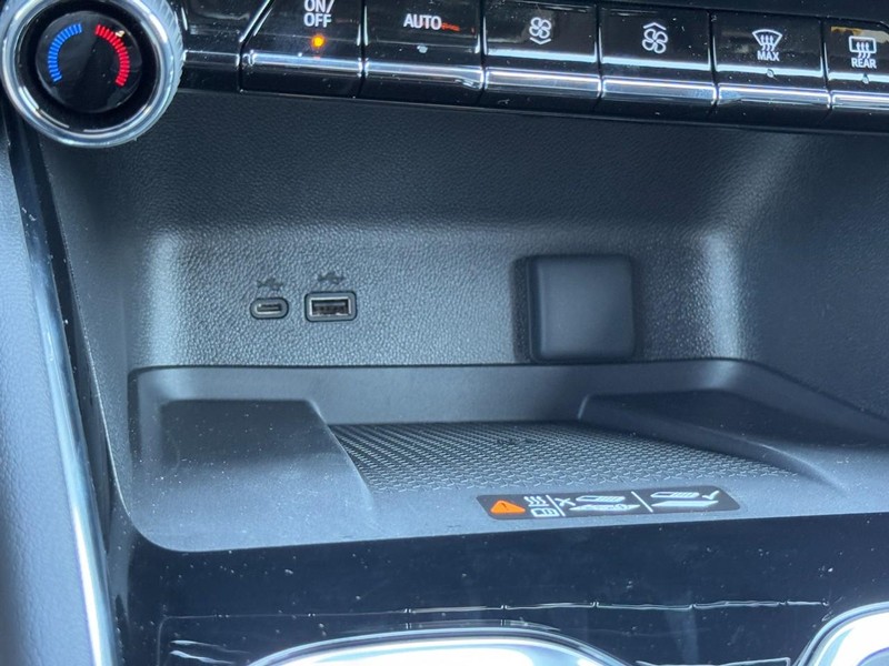 Chevrolet Traverse Vehicle Image 13