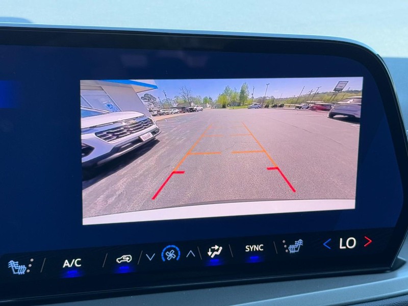 Chevrolet Traverse Vehicle Image 15