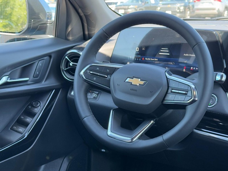 Chevrolet Equinox Vehicle Image 08
