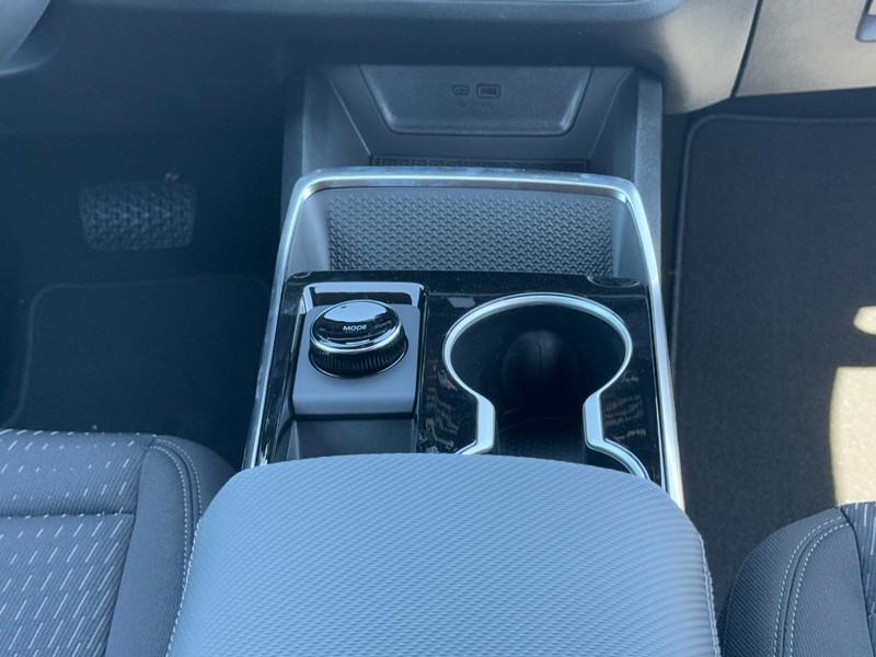 Chevrolet Equinox Vehicle Image 10
