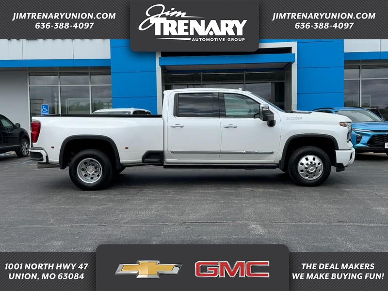 Chevrolet Silverado 3500HD Vehicle Full-screen Gallery Image 01