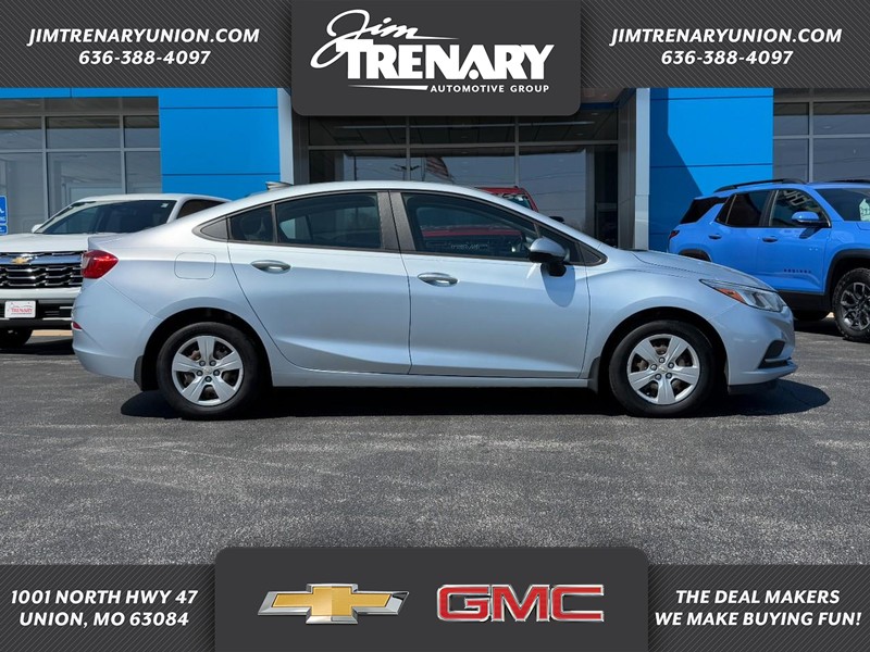 Chevrolet Cruze Vehicle Full-screen Gallery Image 01