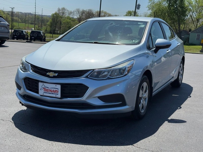 Chevrolet Cruze Vehicle Full-screen Gallery Image 08