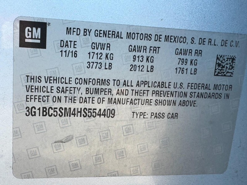 Chevrolet Cruze Vehicle Full-screen Gallery Image 22