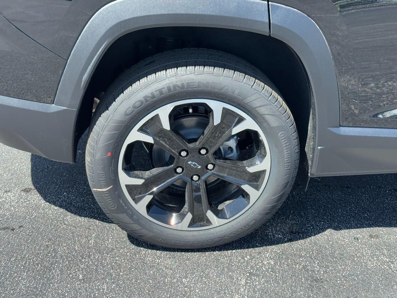 Chevrolet Equinox Vehicle Image 05