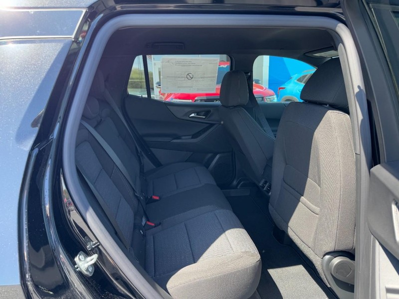 Chevrolet Equinox Vehicle Image 06