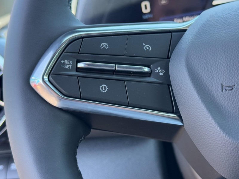 Chevrolet Equinox Vehicle Image 11