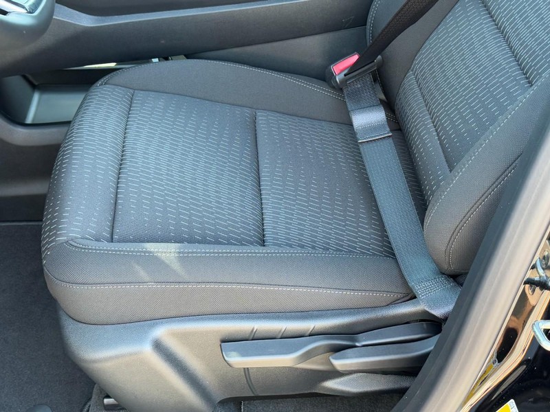 Chevrolet Equinox Vehicle Image 15