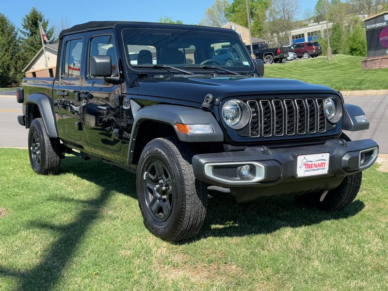 Jeep Gladiator Vehicle Full-screen Gallery Image 02