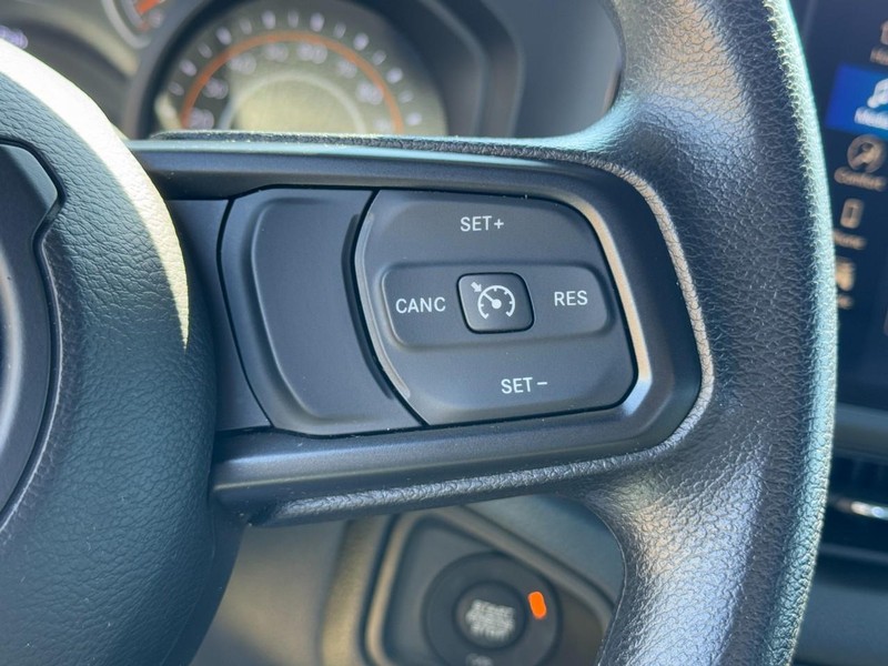 Jeep Gladiator Vehicle Full-screen Gallery Image 17