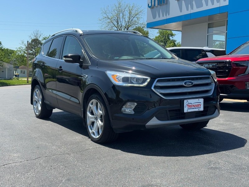 Ford Escape Vehicle Full-screen Gallery Image 02
