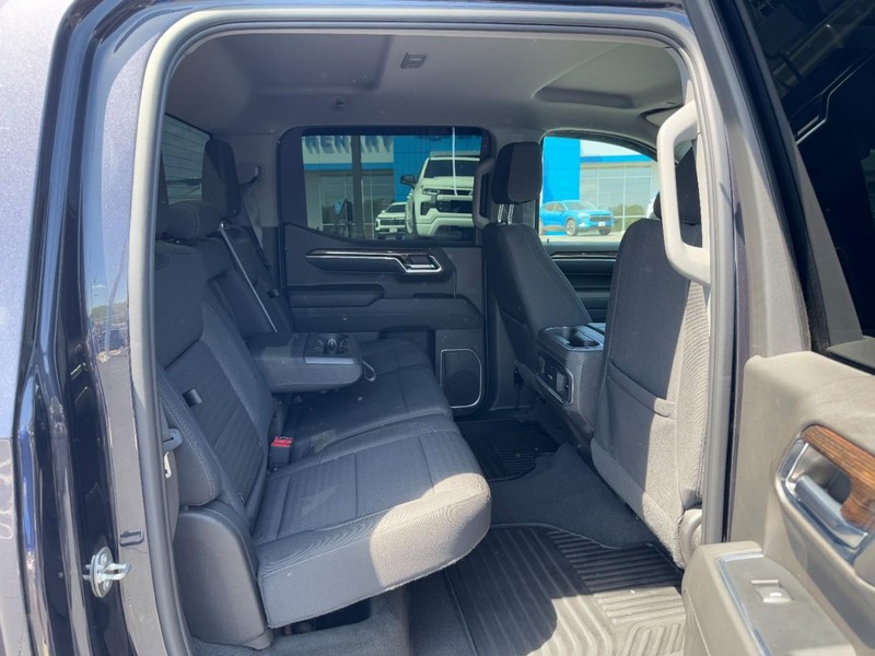 GMC Sierra 1500 Vehicle Full-screen Gallery Image 10