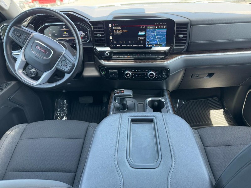 GMC Sierra 1500 Vehicle Full-screen Gallery Image 11