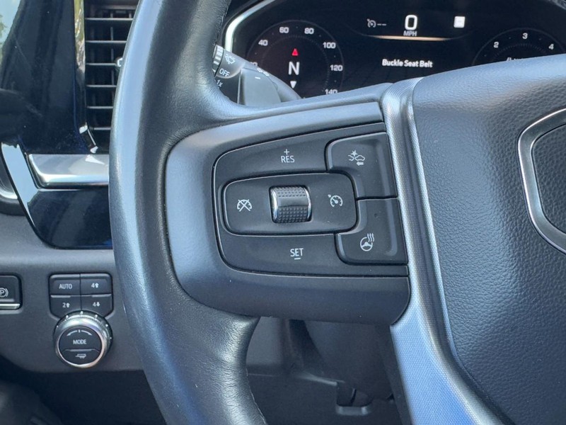 GMC Sierra 1500 Vehicle Full-screen Gallery Image 16