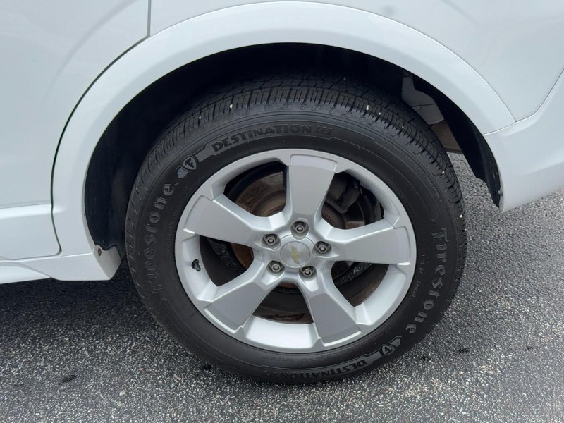 Chevrolet Captiva Sport Fleet Vehicle Full-screen Gallery Image 07