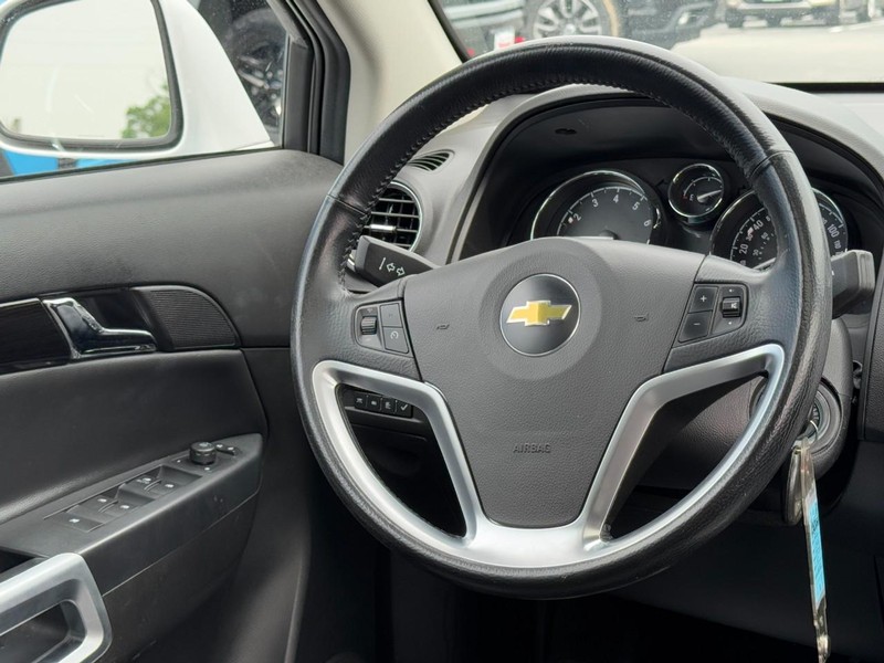Chevrolet Captiva Sport Fleet Vehicle Full-screen Gallery Image 12