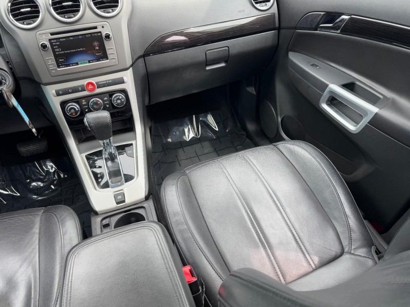 Chevrolet Captiva Sport Fleet Vehicle Full-screen Gallery Image 15